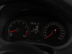 Седан Volkswagen Polo 2015 года, 879000 рублей, Тюмень