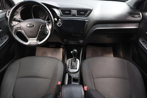 Седан Kia Rio 2017 года, 1229000 рублей, Новосибирск