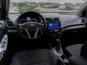 Седан Hyundai Solaris 2014 года, 1170000 рублей, Краснодар