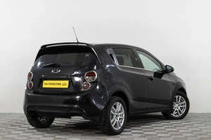 Хетчбэк Chevrolet Aveo 2014 года, 630000 рублей, Сургут