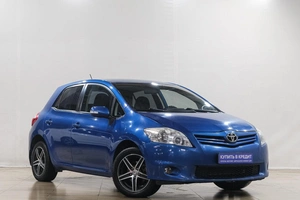 Хетчбэк Toyota Auris 2012 года, 1099000 рублей, Новокузнецк