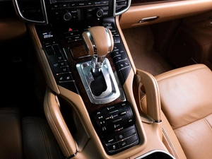 Внедорожник Porsche Cayenne S 2010 года, 2199000 рублей, Тюмень