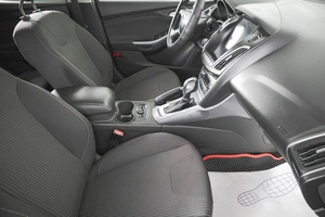 Хетчбэк Ford Focus 2013 года, 969000 рублей, Кемерово