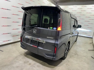 Минивэн Honda Stepwgn Spada 2021 года, 2300000 рублей, Красноярск