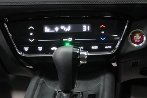 Внедорожник Honda Vezel 2017 года, 1859000 рублей, Омск