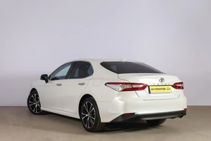 Седан Toyota Camry 2018 года, 3249000 рублей, Новосибирск
