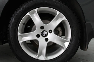 Хетчбэк Peugeot 308 2010 года, 450000 рублей, Красноярск