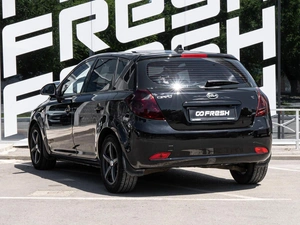 Хетчбэк Kia Ceed 2007 года, 599000 рублей, Волгоград