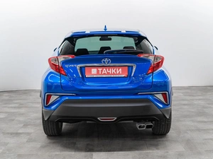 Внедорожник Toyota C-HR 2016 года, 1920000 рублей, Красноярск