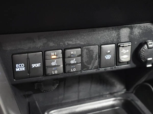 Внедорожник Toyota RAV4 2016 года, 2498900 рублей, Казань