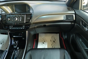Седан Honda Accord 2017 года, 1919000 рублей, Омск