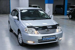 Хетчбэк Toyota Corolla 2004 года, 668000 рублей, Солонцы