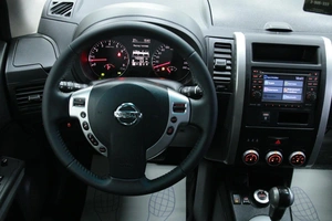 Внедорожник Nissan X-Trail 2013 года, 1633000 рублей, Солонцы