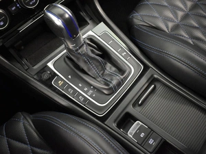 Хетчбэк Volkswagen Golf R 2014 года, 2612900 рублей, Казань