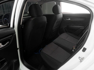 Седан Kia Rio 2018 года, 1019000 рублей, Тюмень