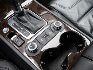 Внедорожник Volkswagen Touareg 2014 года, 2410000 рублей, Краснодар