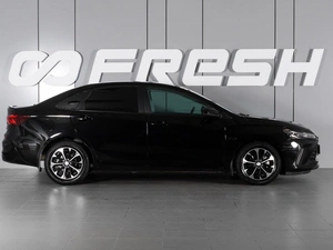 Седан Chevrolet Monza 2023 года, 1730000 рублей, Красный Пахарь