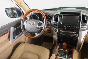 Внедорожник Toyota Land Cruiser 2014 года, 3649000 рублей, Пермь