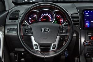 Внедорожник Kia Sorento 2012 года, 1650000 рублей, Красноярск