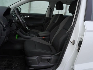 Внедорожник Skoda Karoq 2021 года, 2399000 рублей, Тверь