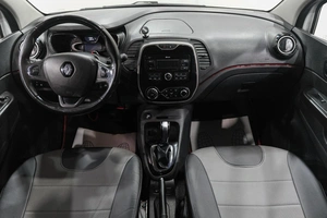 Внедорожник Renault Kaptur 2018 года, 1249000 рублей, Новокузнецк