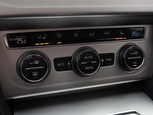 Седан Volkswagen Passat 2015 года, 1925000 рублей, Краснодар