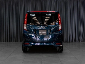 Минивэн Toyota Roomy 2017 года, 1179000 рублей, Тюмень