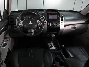 Внедорожник Mitsubishi Pajero Sport 2015 года, 2199000 рублей, Ростов-на-Дону