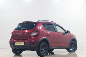 Хетчбэк Renault Sandero Stepway 2018 года, 1369000 рублей, Новокузнецк
