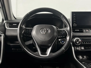 Внедорожник Toyota RAV4 2020 года, 2439900 рублей, Казань