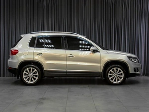 Внедорожник Volkswagen Tiguan 2012 года, 1299000 рублей, Тюмень