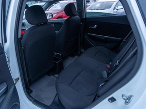 Седан Kia Rio 2014 года, 949000 рублей, Саратов