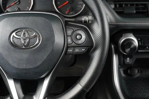 Внедорожник Toyota RAV4 2021 года, 3119000 рублей, Тюмень
