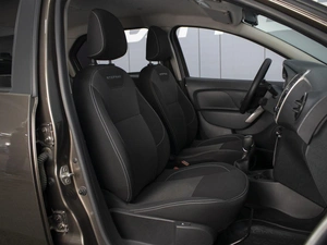 Седан Renault Logan Stepway 2021 года, 1230000 рублей, Омск