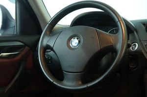 Внедорожник BMW X1 2012 года, 1089000 рублей, Омск