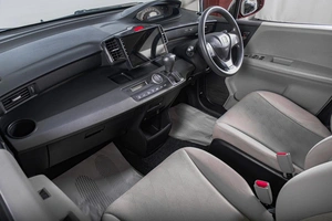 Минивэн Honda Freed 2009 года, 1079000 рублей, Томск