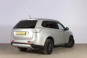 Внедорожник Mitsubishi Outlander 2014 года, 1899000 рублей, Новосибирск
