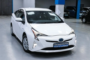 Лифтбек Toyota Prius 2016 года, 1458000 рублей, Солонцы