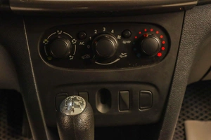 Седан Renault Logan 2014 года, 599000 рублей, Челябинск