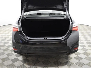Седан Toyota Corolla 2018 года, 1698100 рублей, Казань
