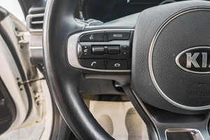 Седан Kia K5 2020 года, 2789000 рублей, Барнаул