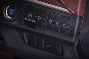 Внедорожник Toyota Harrier 2019 года, 2979000 рублей, Томск