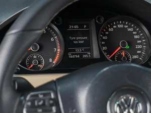 Седан Volkswagen Passat CC 2010 года, 799000 рублей, Сургут