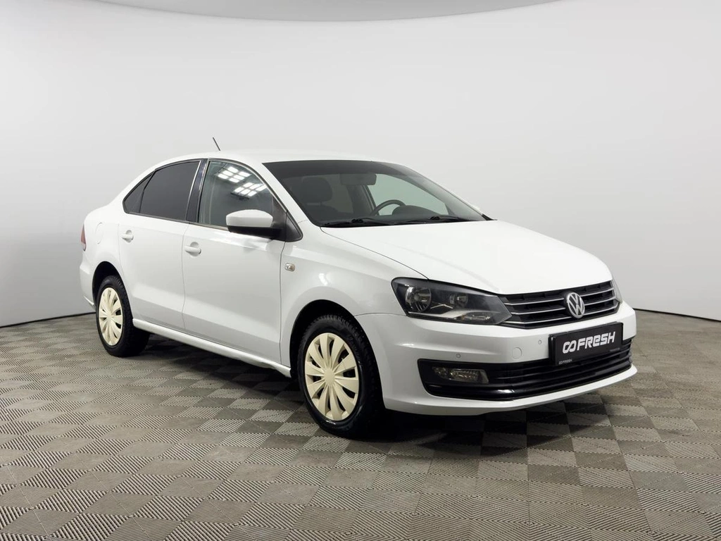 Седан Volkswagen Polo 2016 года, 1027200 рублей, Казань
