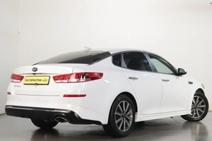 Седан Kia Optima 2019 года, 1999000 рублей, Челябинск