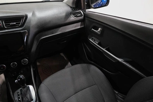 Хетчбэк Kia Rio 2015 года, 1049000 рублей, Новокузнецк