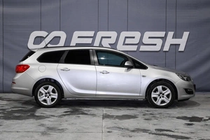 Универсал Opel Astra 2013 года, 899000 рублей, Ульяновск