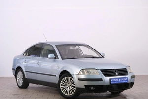 Седан Volkswagen Passat 2002 года, 429000 рублей, Омск