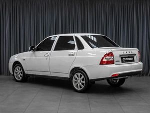 Седан ВАЗ (LADA) Priora 2017 года, 619000 рублей, Тюмень