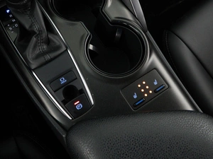 Седан Toyota Camry 2021 года, 3369050 рублей, Москва